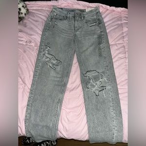 American Eagle 90’s Straight Jeans